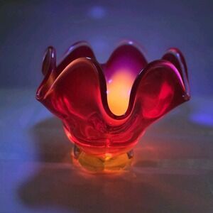 LE Smith Amberina/Flame  Art Glass Petal Handkerchief Bowl 4.25" Beautiful Glow